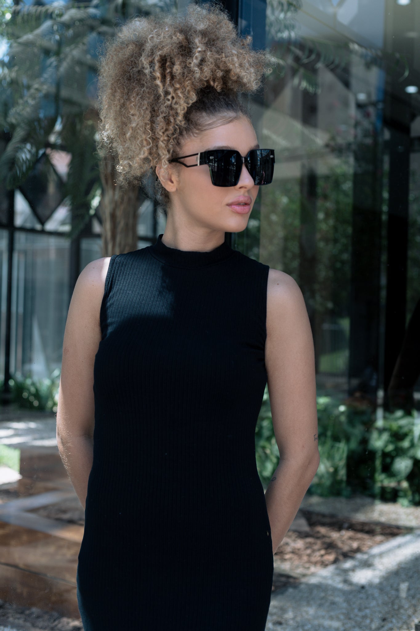 Óculos de Sol Feminino San Keith Ursula Quadrado Preto