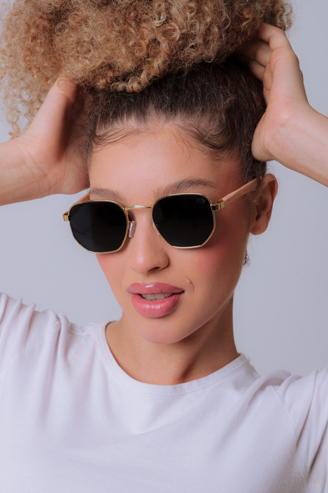 Óculos de Sol Unissex San Keith Oxford Bambu Dourado Lente Preta